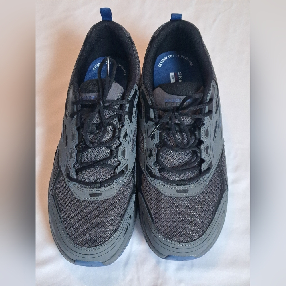 Skechers Go Run Consistent size 11